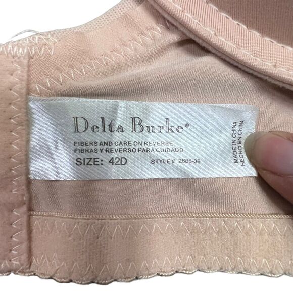 Delta Burke Womens Bra Lace Underwire Lightly Lined Full Coverage Beige 42D - Picture 8 of 9